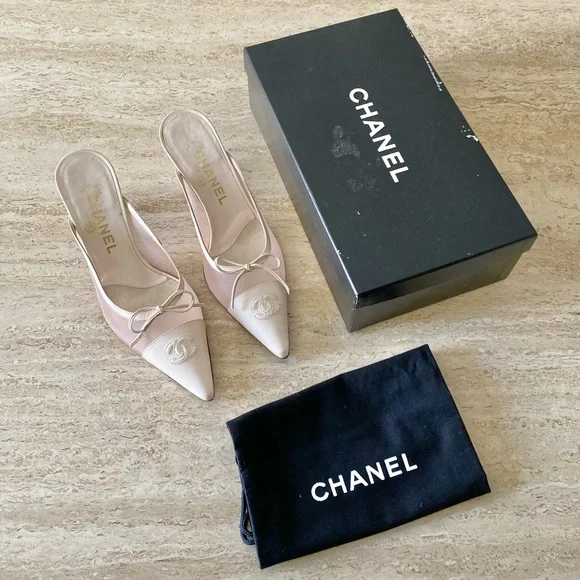 Vintage Chanel Mesh CC Bow Cap Toe Mule Heels - Picture 2 of 9